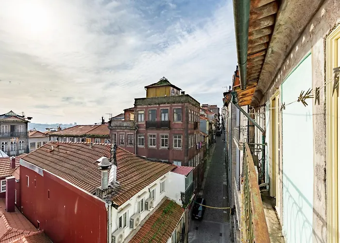 Appartement Charming 1-bedroom In *