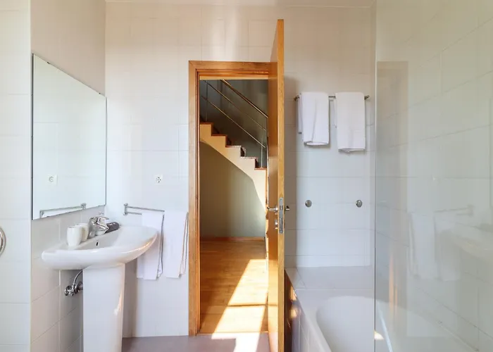 Charming 1-bedroom In Appartement *