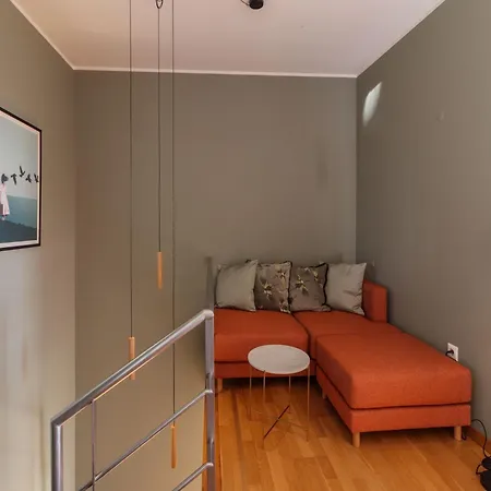 Apartment Charming 1-bedroom In