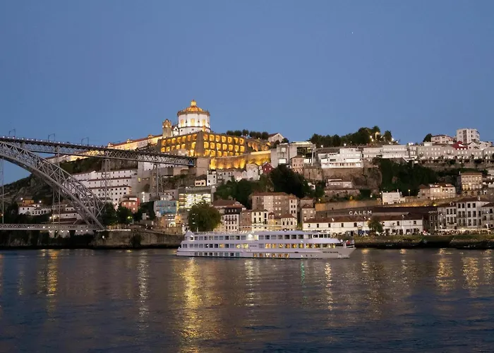 Charming 1-bedroom In Апартаменты