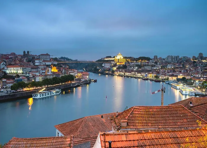 Charming 1-bedroom In * Porto